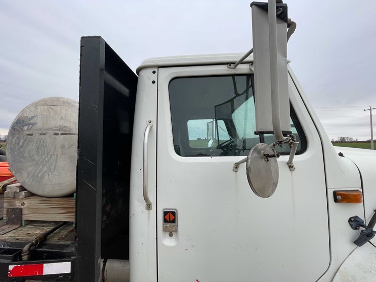 international-4900-image-15