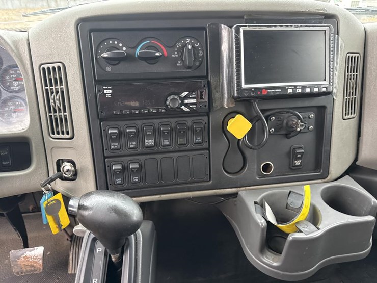 2017-international-4300-sba-image-40