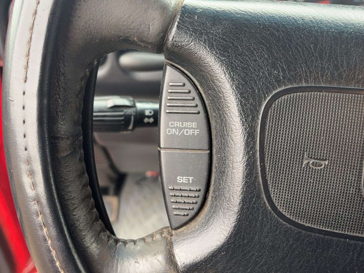 1998-dodge-ram-ext.-cab-pickup-image-39