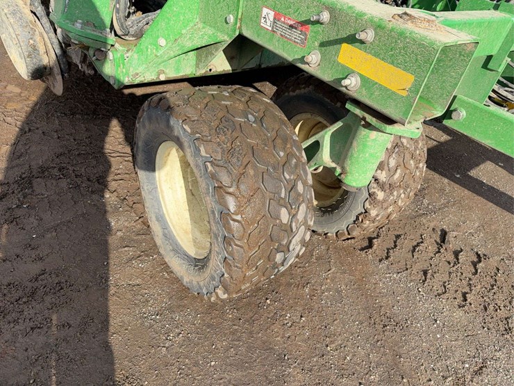 2011-john-deere-1990-image-10