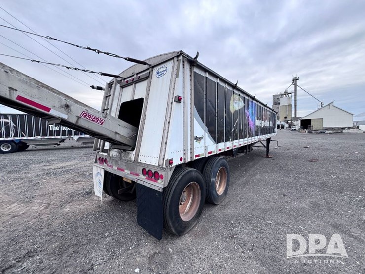 2009-merritt-hopper-image-11