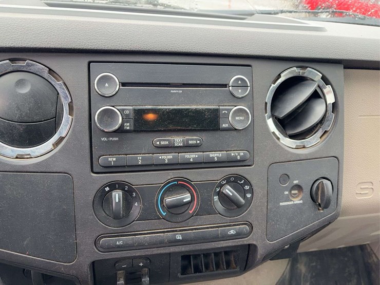 2009-ford-f250-image-35