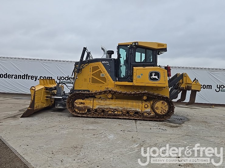 2019-deere-850l-lgp-image-2