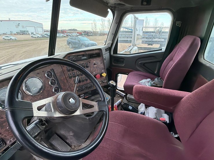 2001-international-2001-image-15