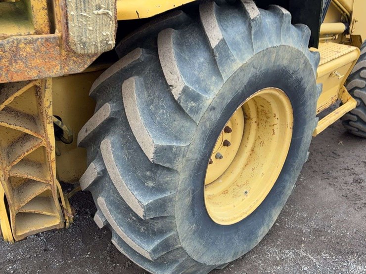 caterpillar-416c-image-6