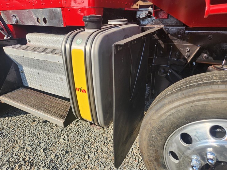 2002-kenworth-t800-image-21