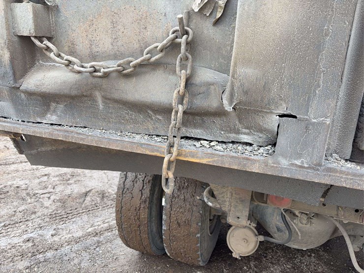 1996-international-5000-image-31