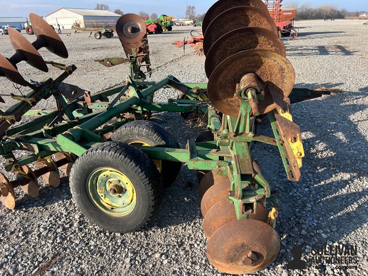 john-deere-18-image-9