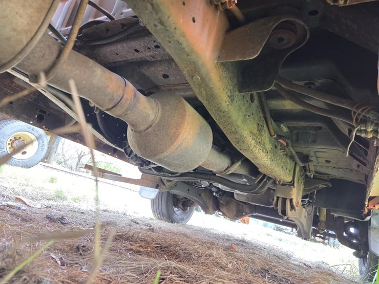 2005-ford-f550-xl-image-45