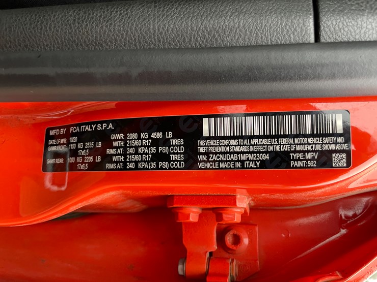 2021-jeep-renegade-image-38