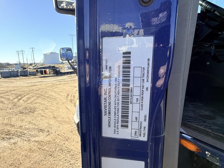 2017-international-prostar-image-20