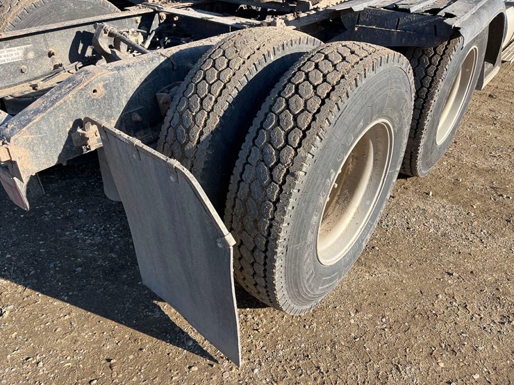 2005-international-9200i-image-25