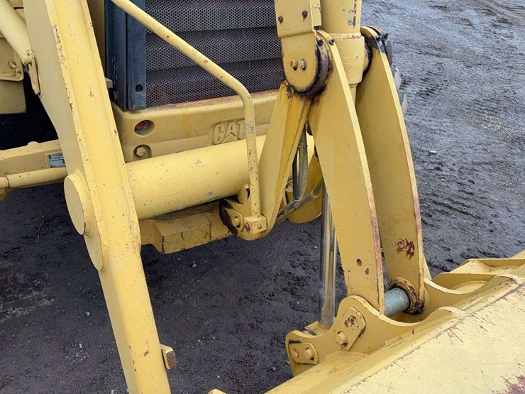 caterpillar-416c-image-14