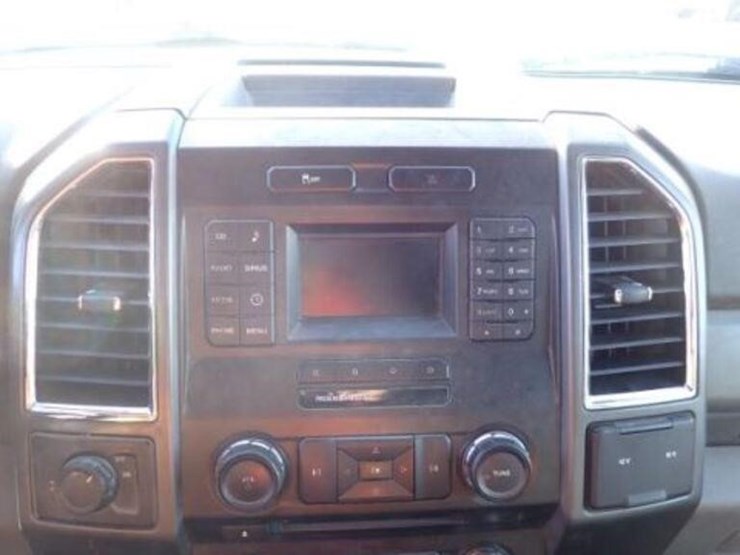 ford-f250-xlt-image-30