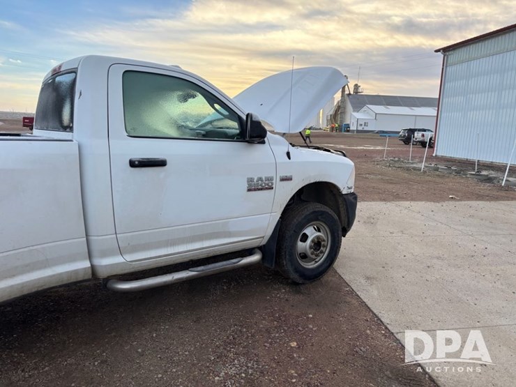 dodge-ram-3500-image-36