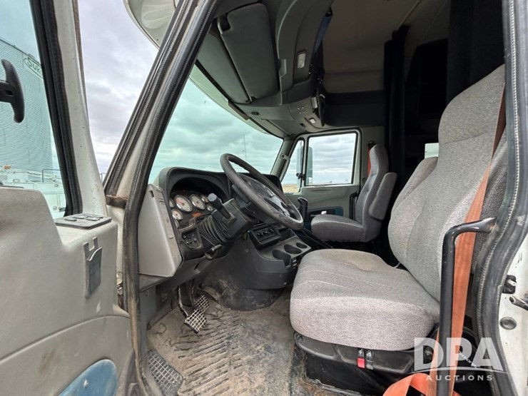 international-prostar-image-73