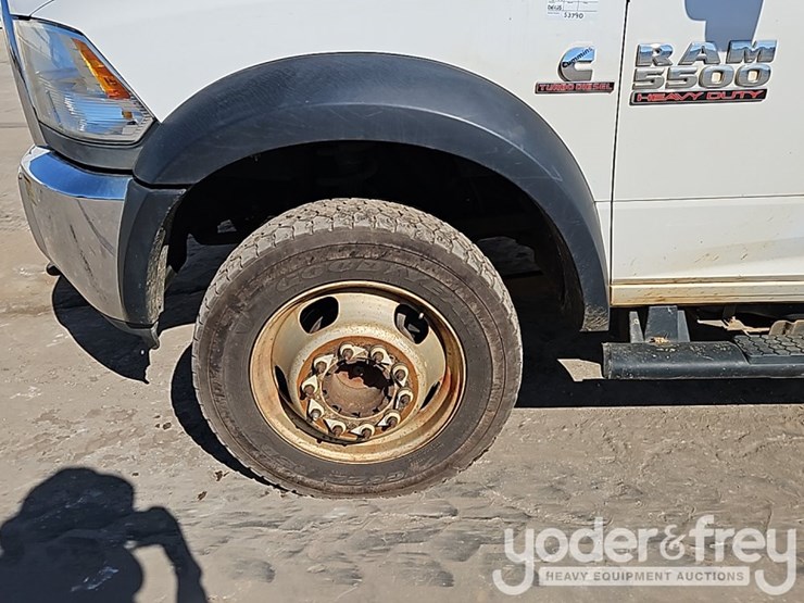 dodge-ram-5500-image-12