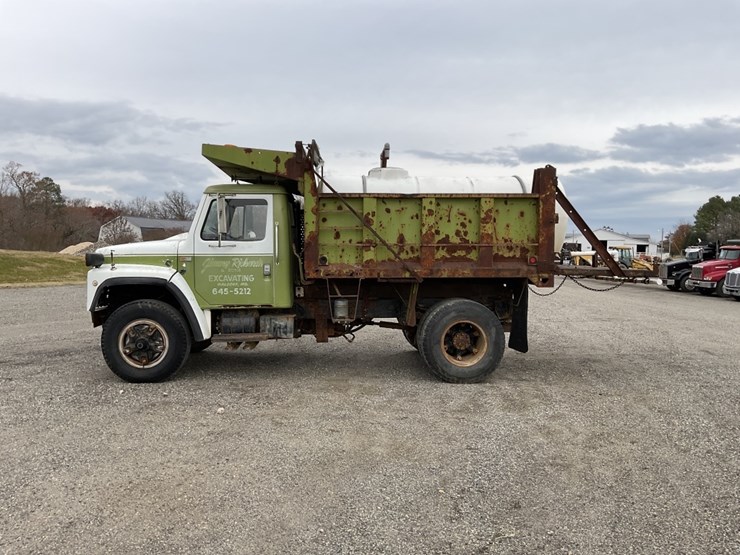 1995-international-s1900-image-1