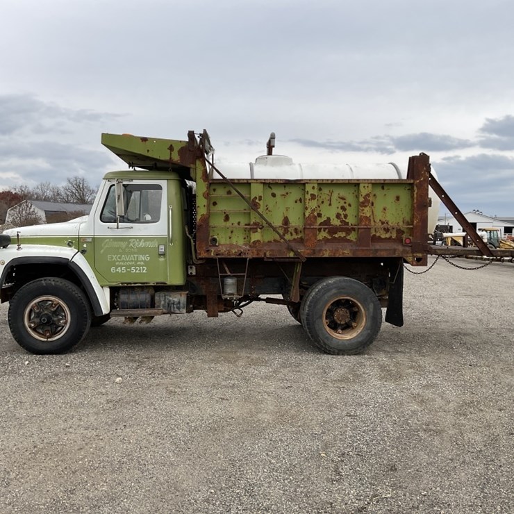 1995 INTERNATIONAL S1900