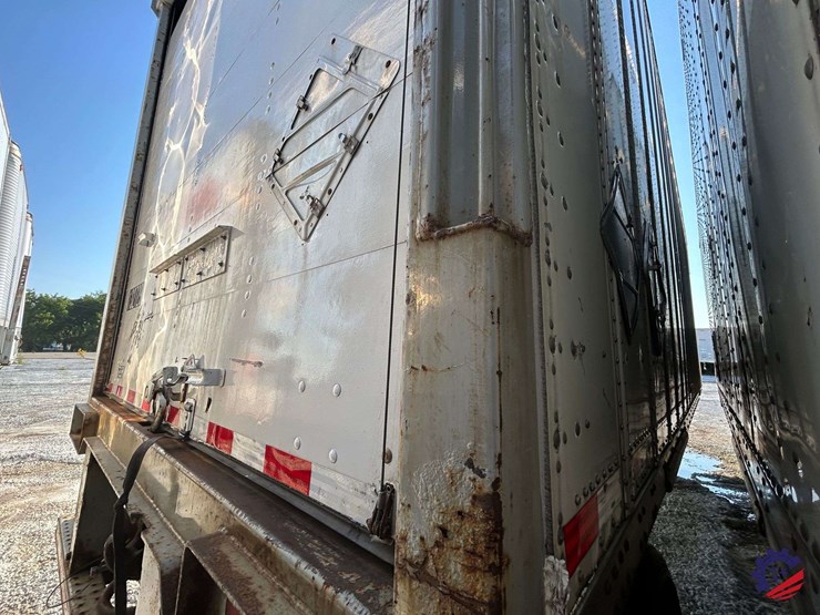 2015-stoughton-28-ft-x-102-in-image-10