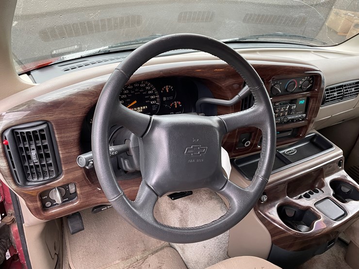 1999-chevy-3500-image-29