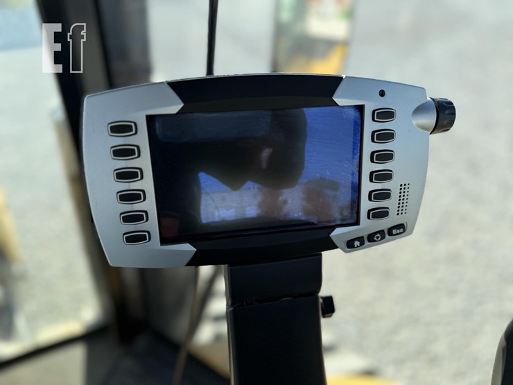 challenger-mt755e-image-33