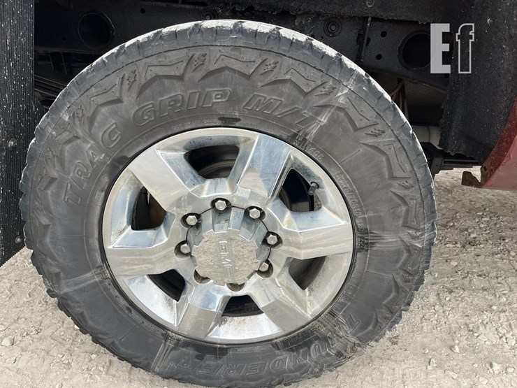 chevrolet-silverado-2500hd-lt-image-15