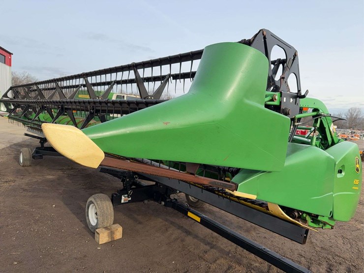 john-deere-630f-image-14