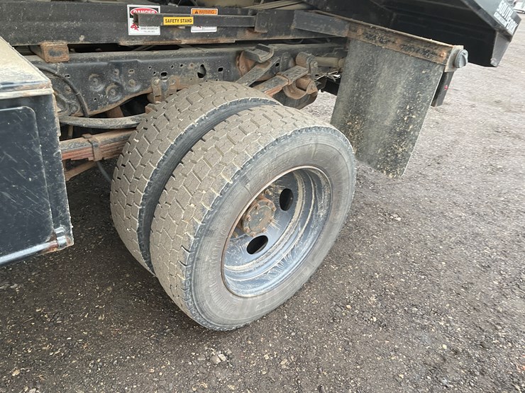 2004-ford-f450-image-13