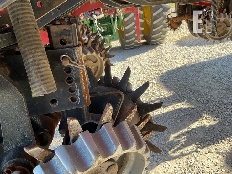 case-ih-1250-image-37