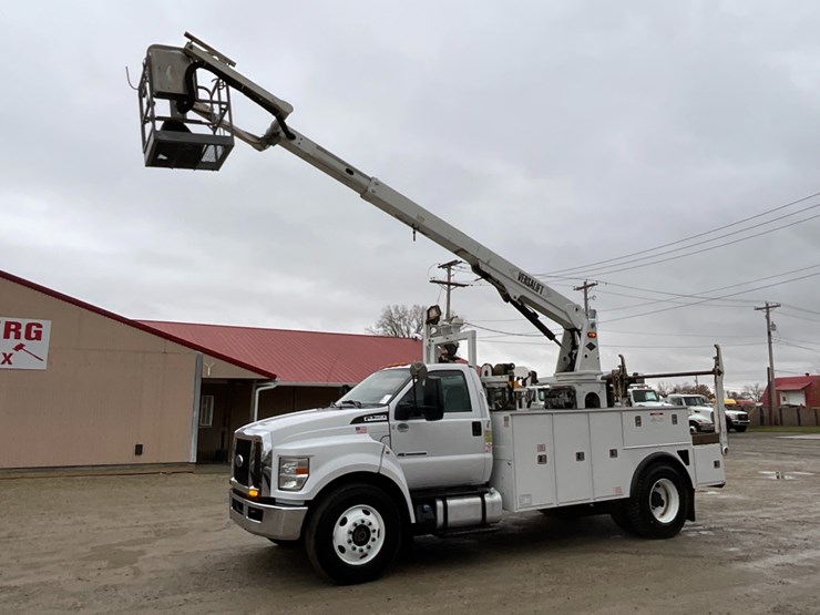 2017-ford-f750-image-2