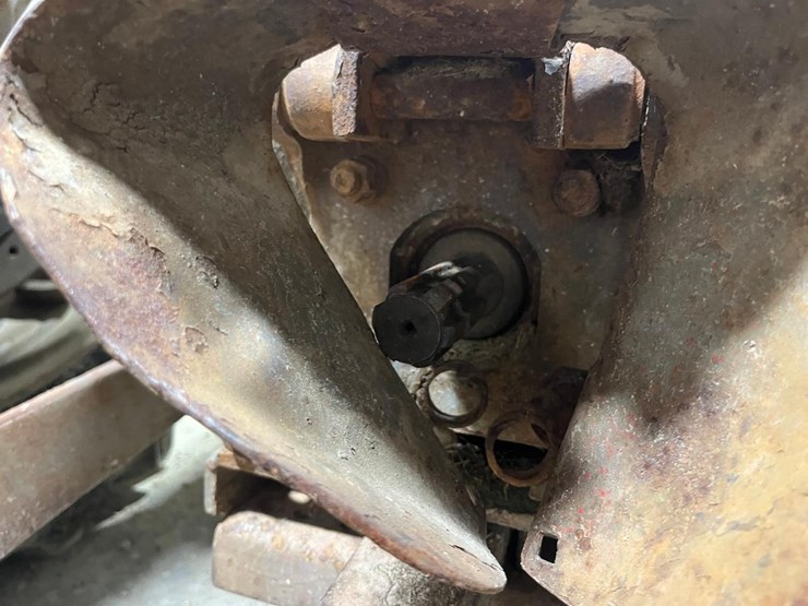 massey-ferguson-265-image-16