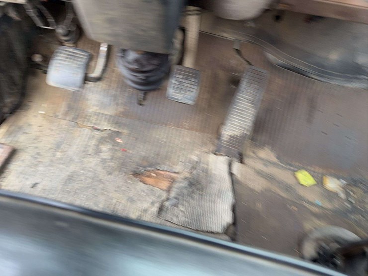 1981-ford-ln700-image-30