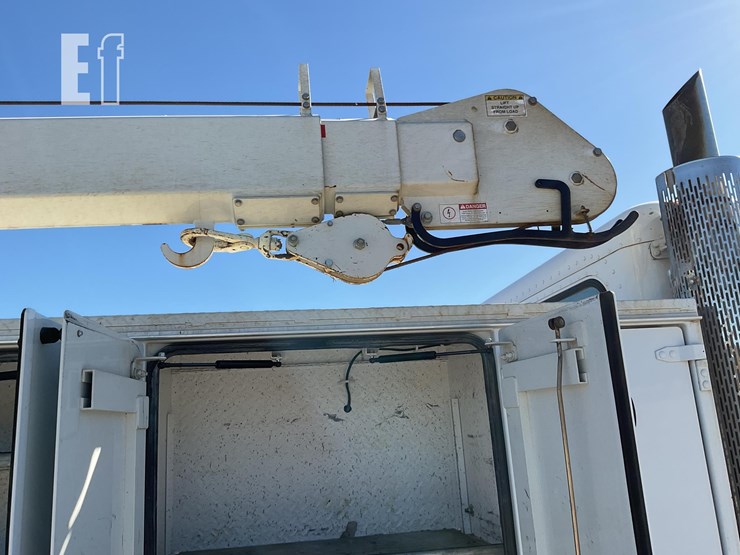 peterbilt-337-image-31