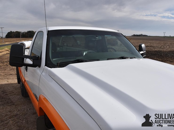 2006-chevrolet-silverado-2500-image-16