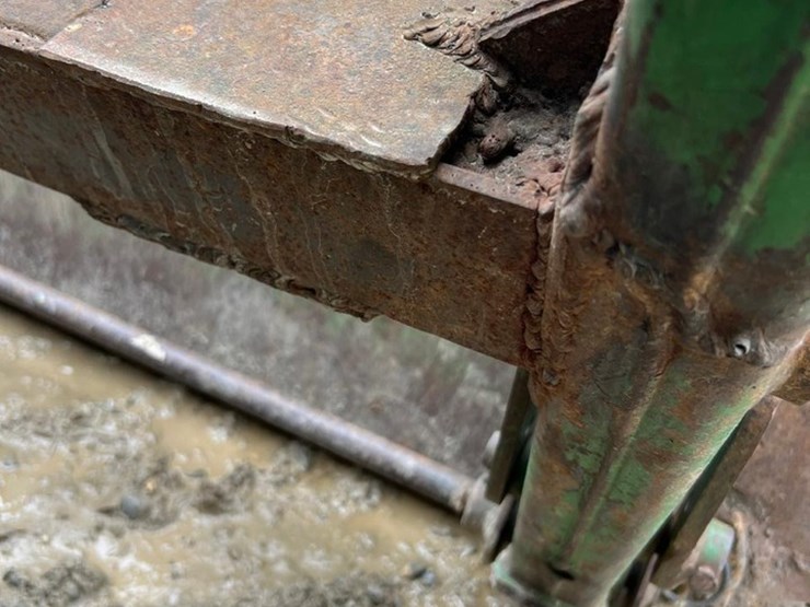 john-deere-4700-image-15