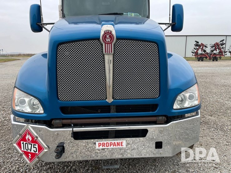 kenworth-t440-image-24