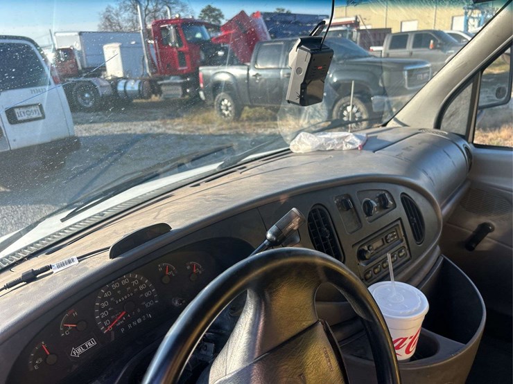 1998-ford-e350-image-7