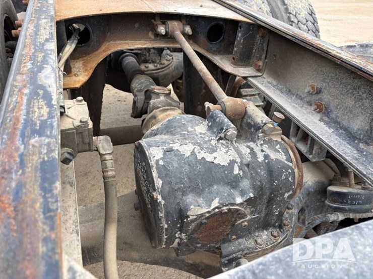 1985-mack-r686st-image-41