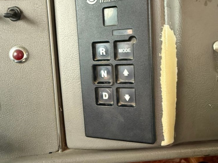 kenworth-t300-image-17