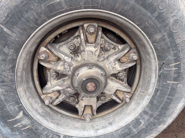 1996-international-5000-image-17