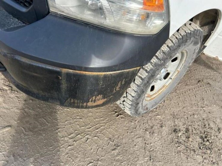 2016-dodge-1500-image-30