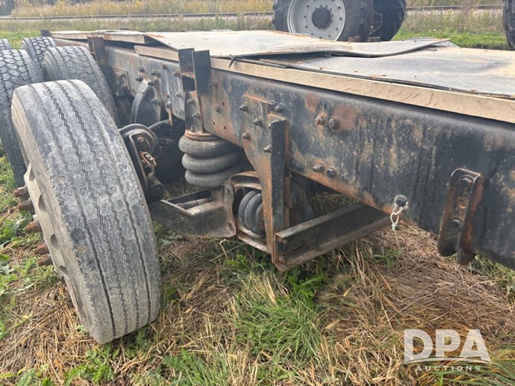 freightliner-114sd-image-51