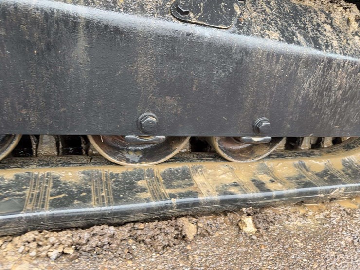 2015-kubota-svl75-2-image-23