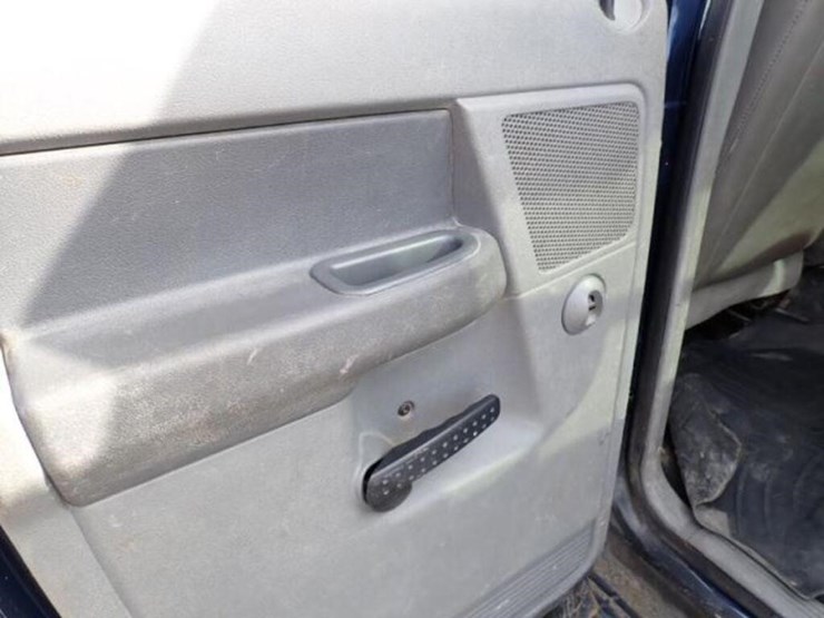 dodge-ram-3500-image-33