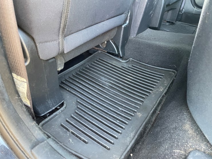 #1078-•-2010-nissan-sentra-ser-spec-v-sedan-(has-wi-title)-image-23