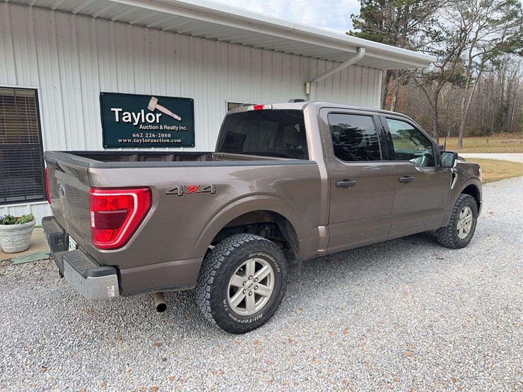 2021-ford-f150-image-8