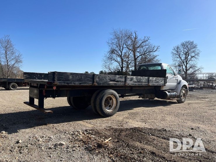 ford-f650-xlt-image-8