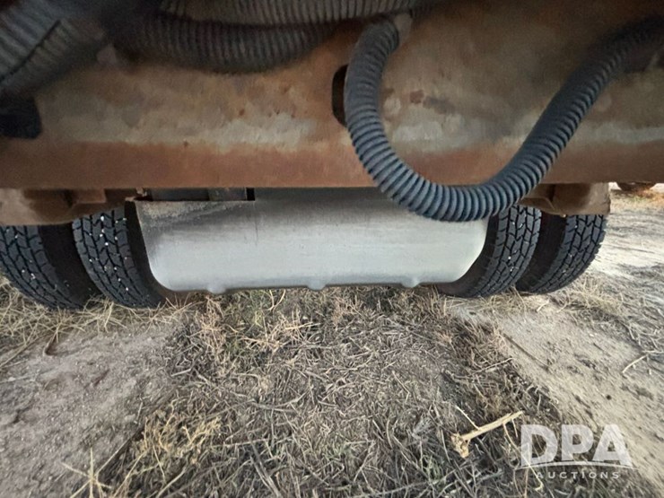 2009-chevrolet-3500hd-image-30