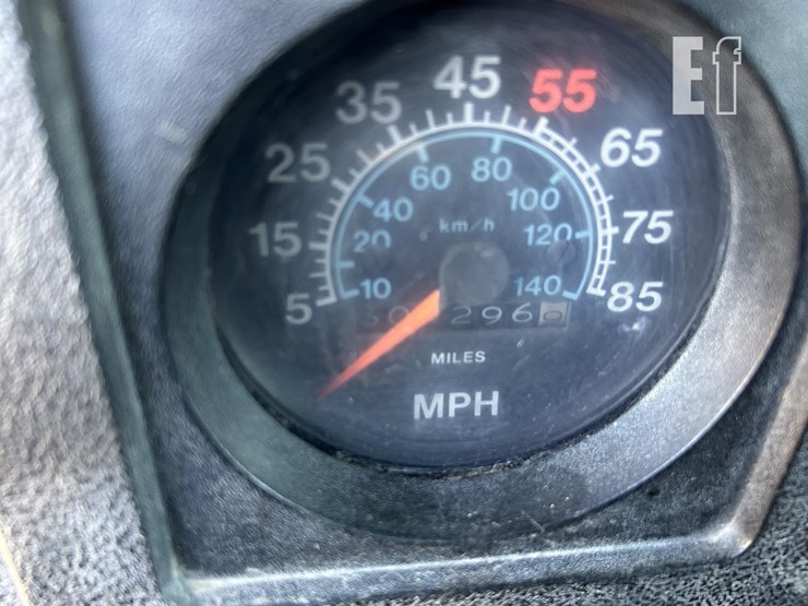 1986-international-f2375-image-22